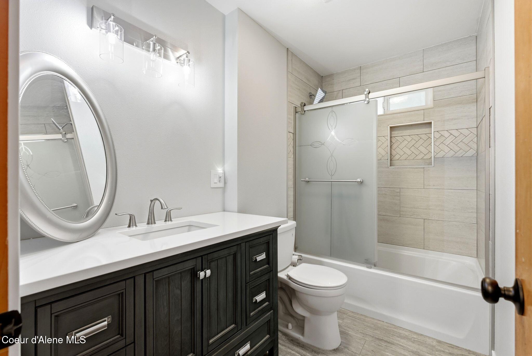 39 Pearl Creek Road Sagle, ID 83860 - Photo 22 of 62 .