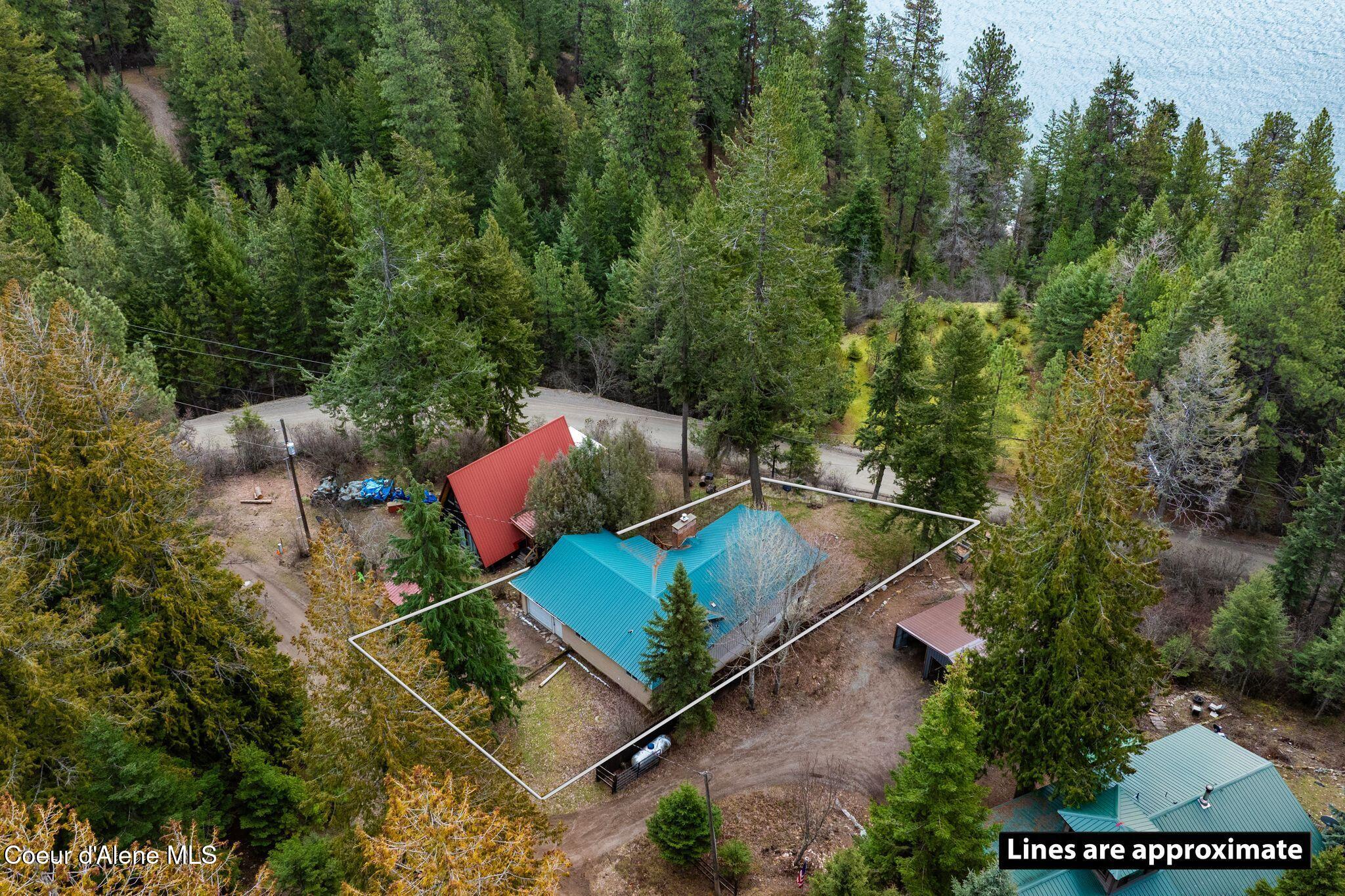 39 Pearl Creek Road Sagle, ID 83860 - Photo 5 of 62 .