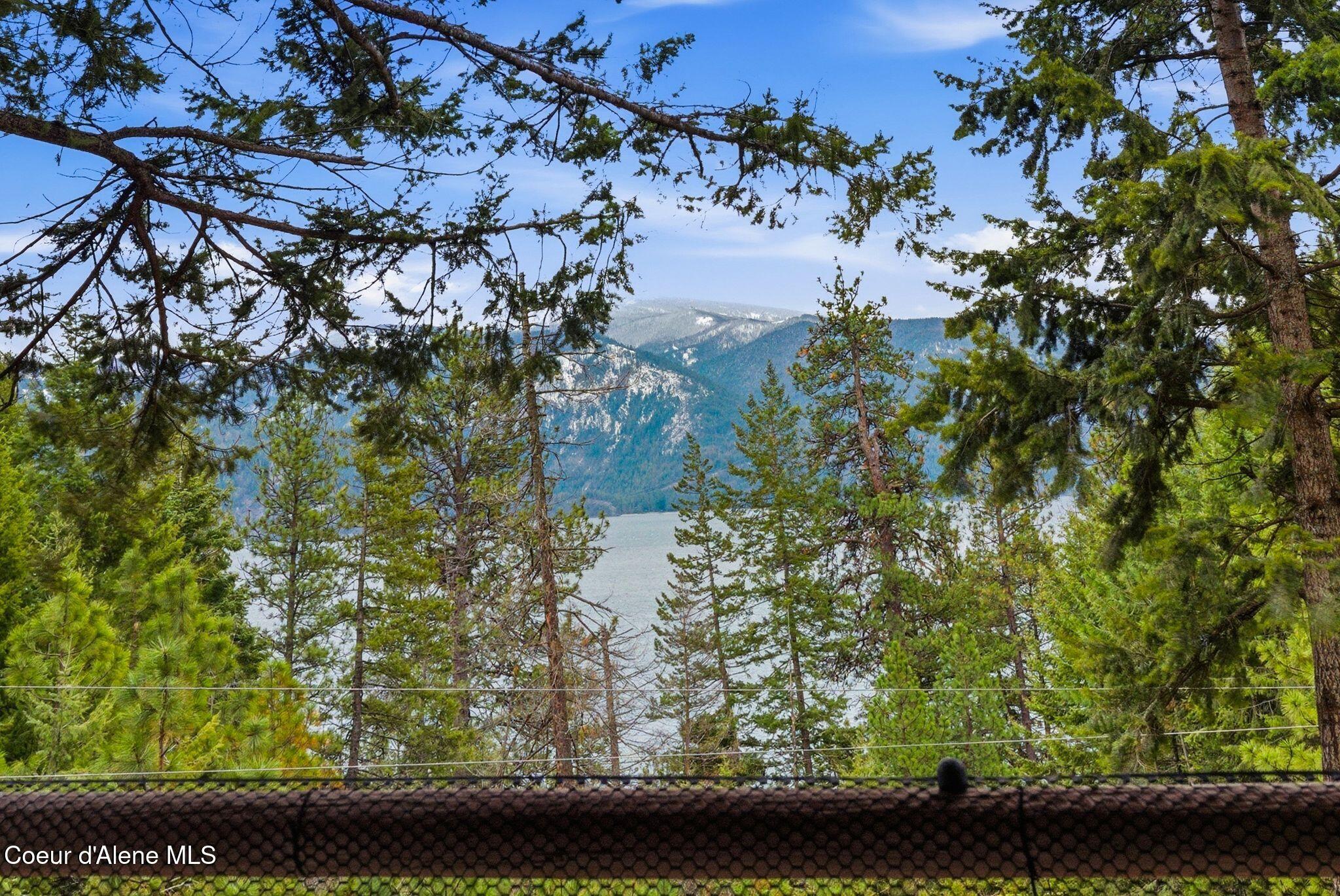 39 Pearl Creek Road Sagle, ID 83860 - Photo 8 of 62 .