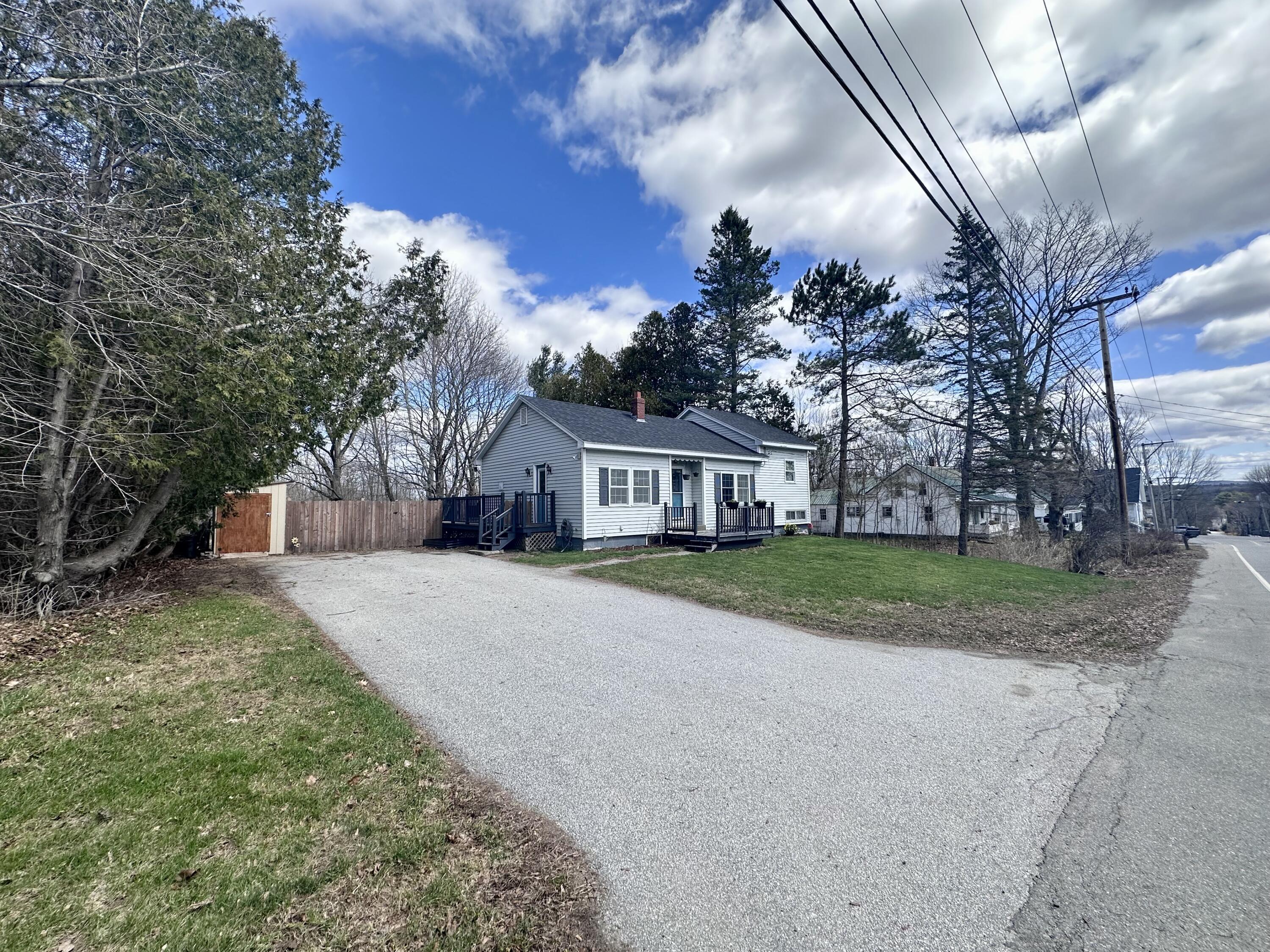 16 Kennebec Road Hampden, ME 04444 - Photo 2 of 33 16 Kennebec Road
