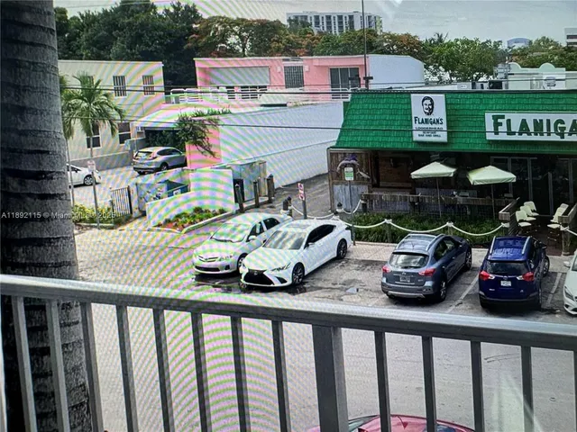 $1,990 | 2734 Bird Avenue, Unit 212, Miami, FL 33133