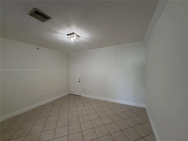 $1,990 | 2734 Bird Avenue, Unit 212, Miami, FL 33133