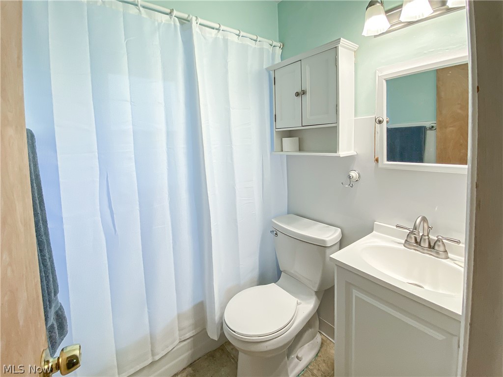 21400 Mastick Road Cleveland, OH 44126 - Photo 24 of 29