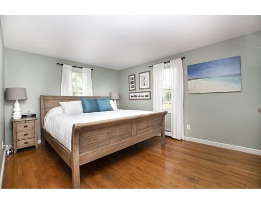 27 Longmeadow Road Hingham, MA 02043 - Photo 11 of 23 Gallery Image 11
