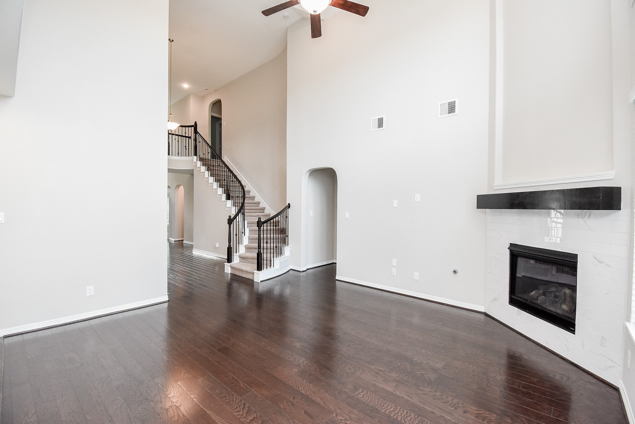 6307 Grand Drift Court Katy, TX 77494 - Photo 3 of 49 Gallery Image 3