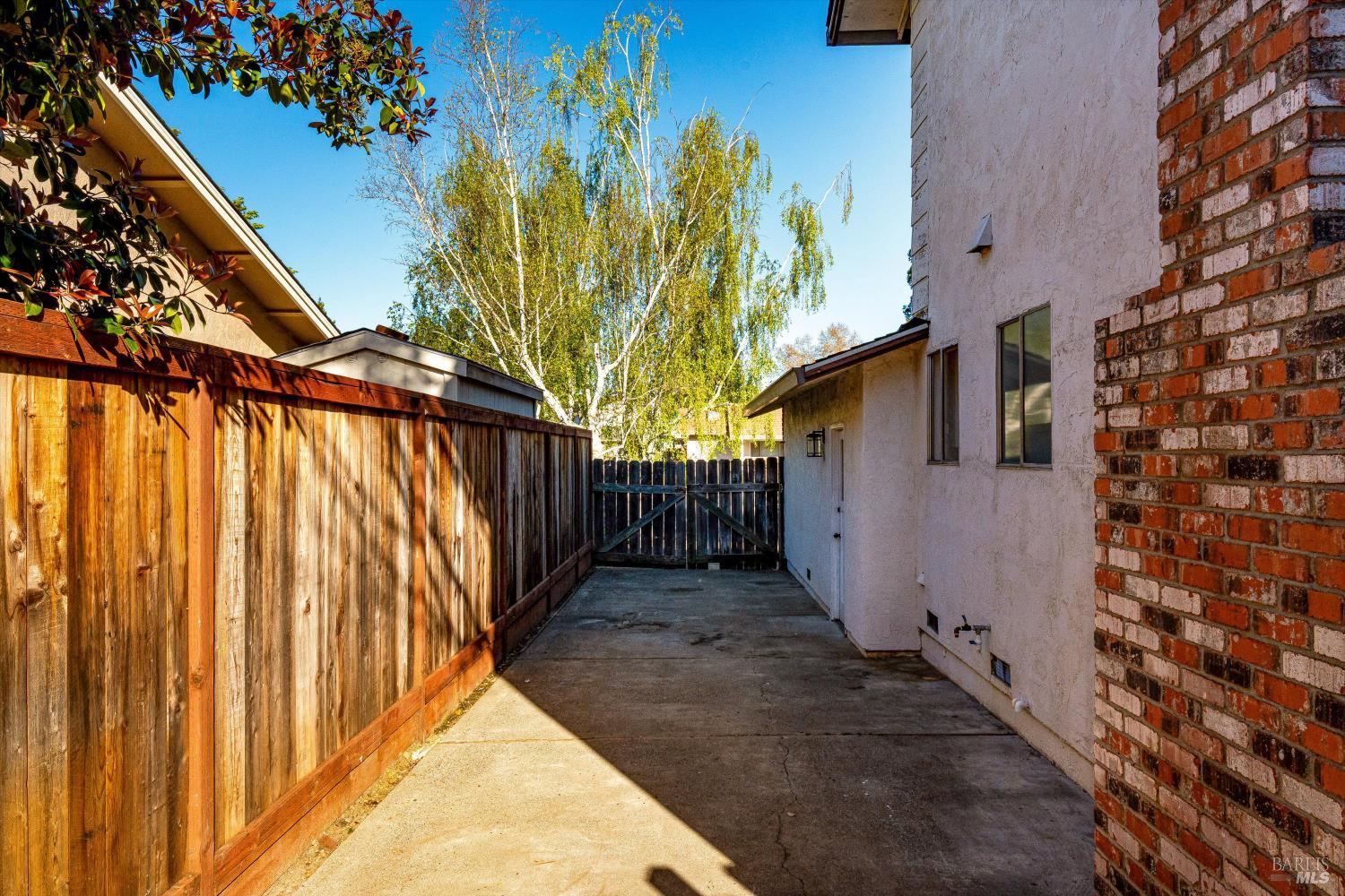 2513 Rigdon Street Napa, CA 94558 - Photo 70 of 74