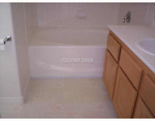7235 Cestrum Road Las Vegas, NV 89113 - Photo 6 of 9 Master Bath/Spa.