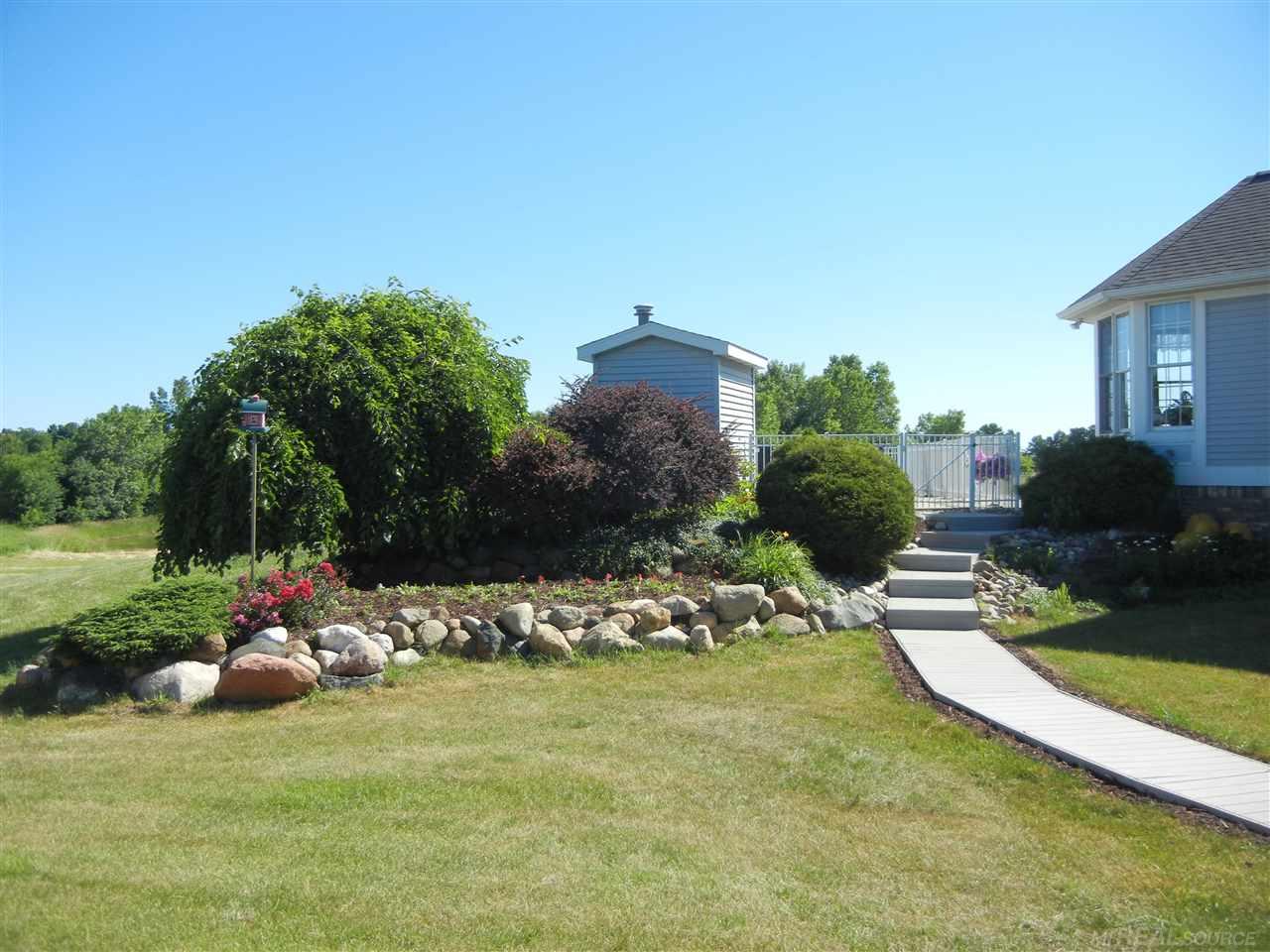 4690 West Bennington Road Owosso, MI 48867 - Photo 39 of 59 31295499-38.JPG