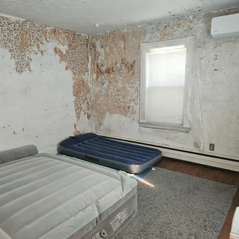 $50,000 | 90 Elm Street, Millinocket, ME 04462