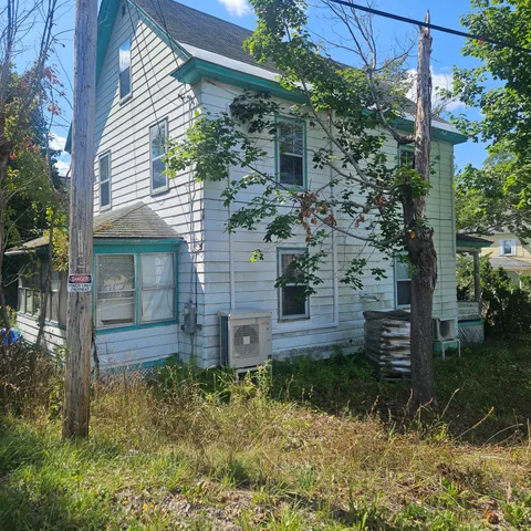 $50,000 | 90 Elm Street, Millinocket, ME 04462