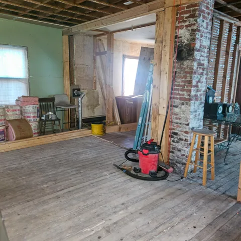 $50,000 | 90 Elm Street, Millinocket, ME 04462