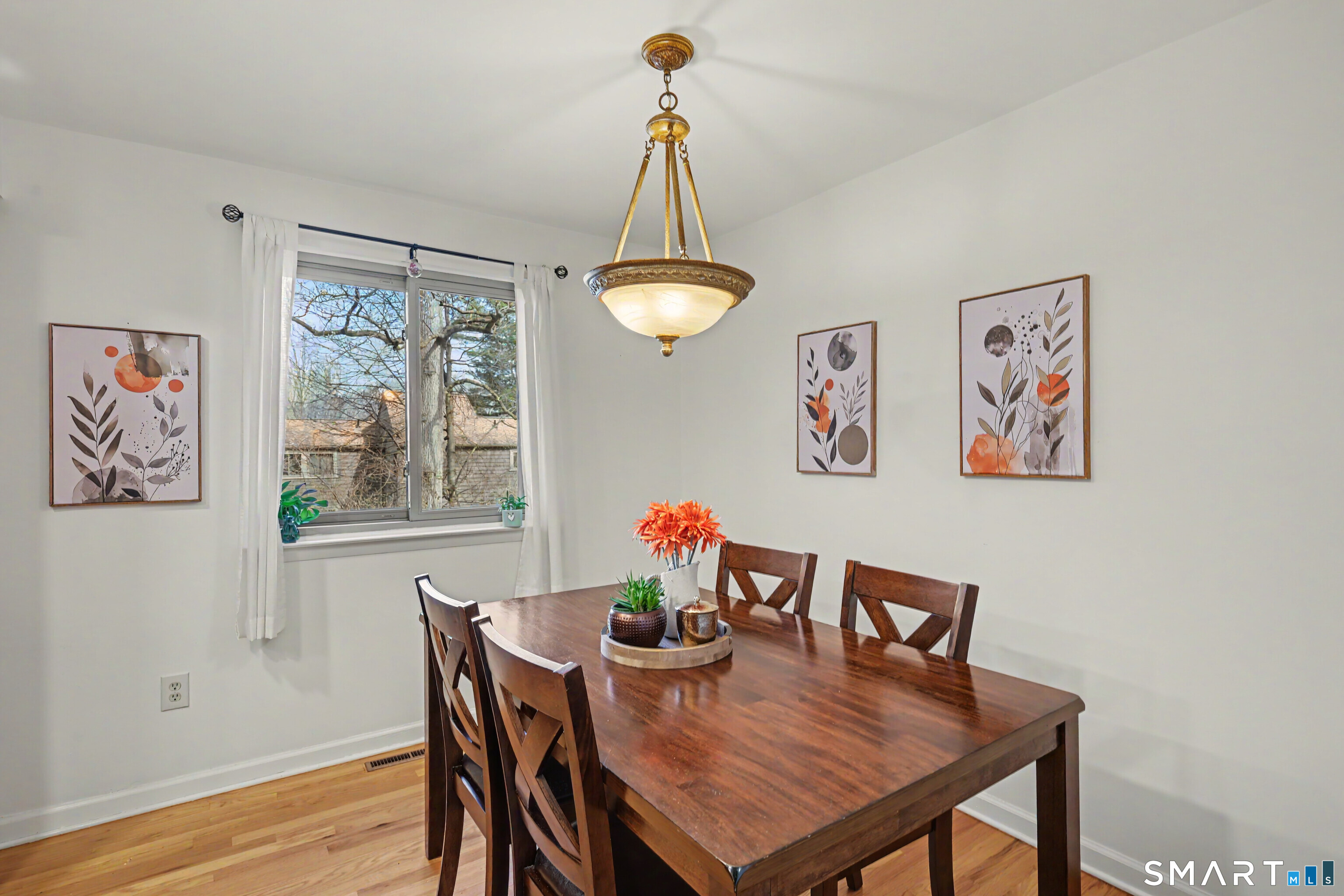 42 Powder Mill Road, Unit B Stratford, CT 06614 - Photo 15 of 40 Dining Area