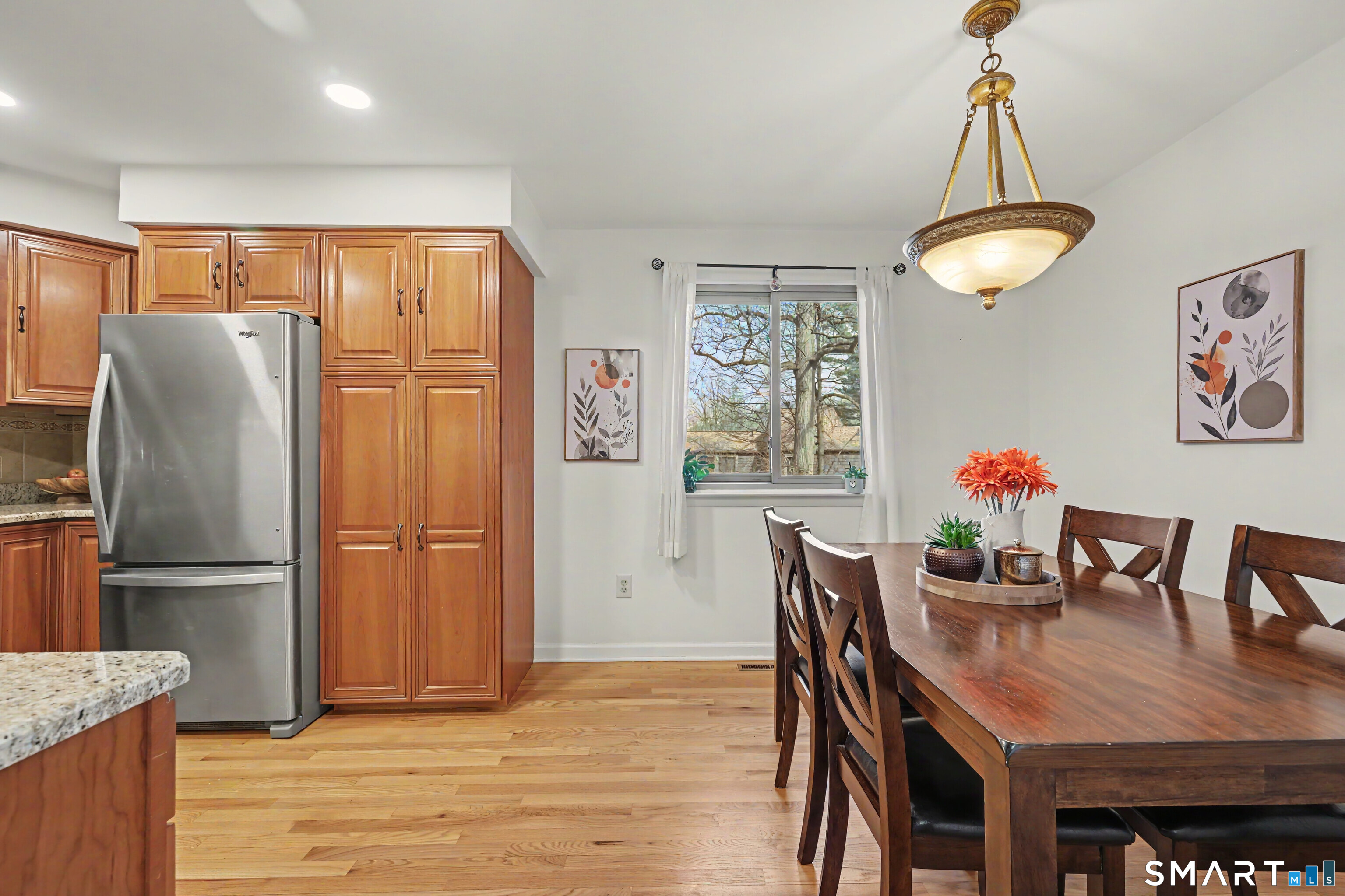 42 Powder Mill Road, Unit B Stratford, CT 06614 - Photo 9 of 40 Kitchen and Dining