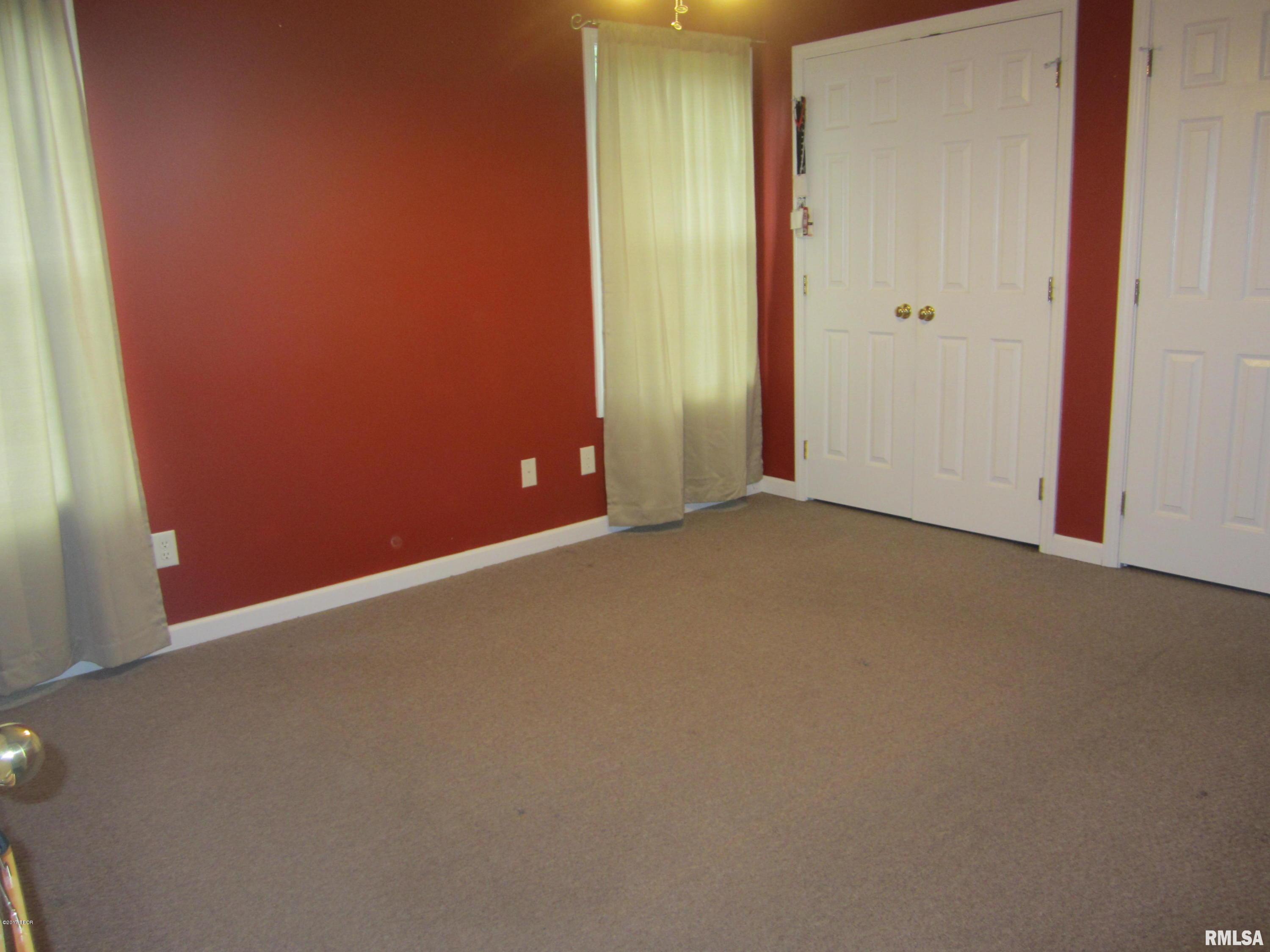 605 West Rigdon Street Carbondale, IL 62901 - Photo 11 of 32 Gallery Image 11