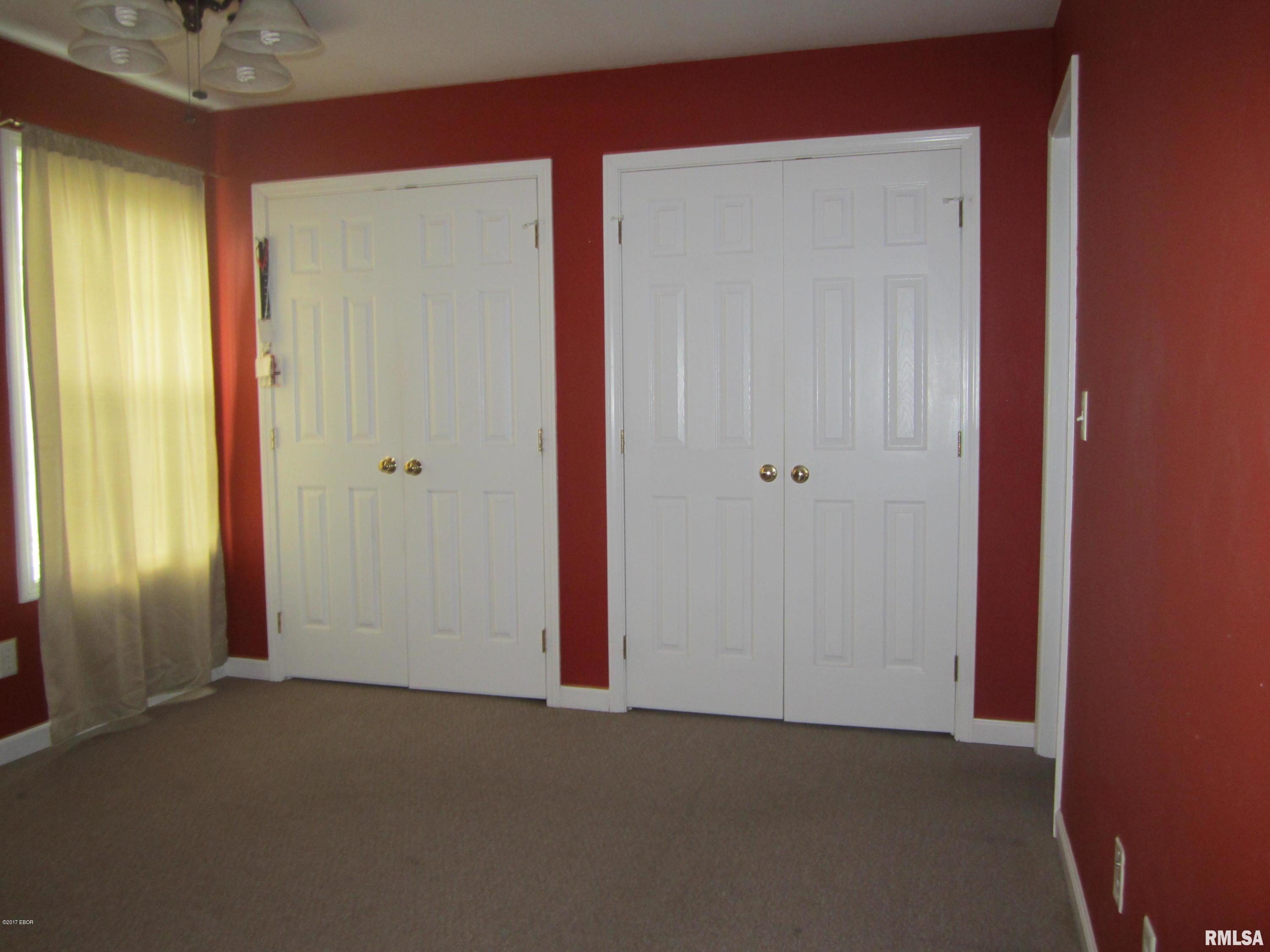 605 West Rigdon Street Carbondale, IL 62901 - Photo 13 of 32 Gallery Image 13
