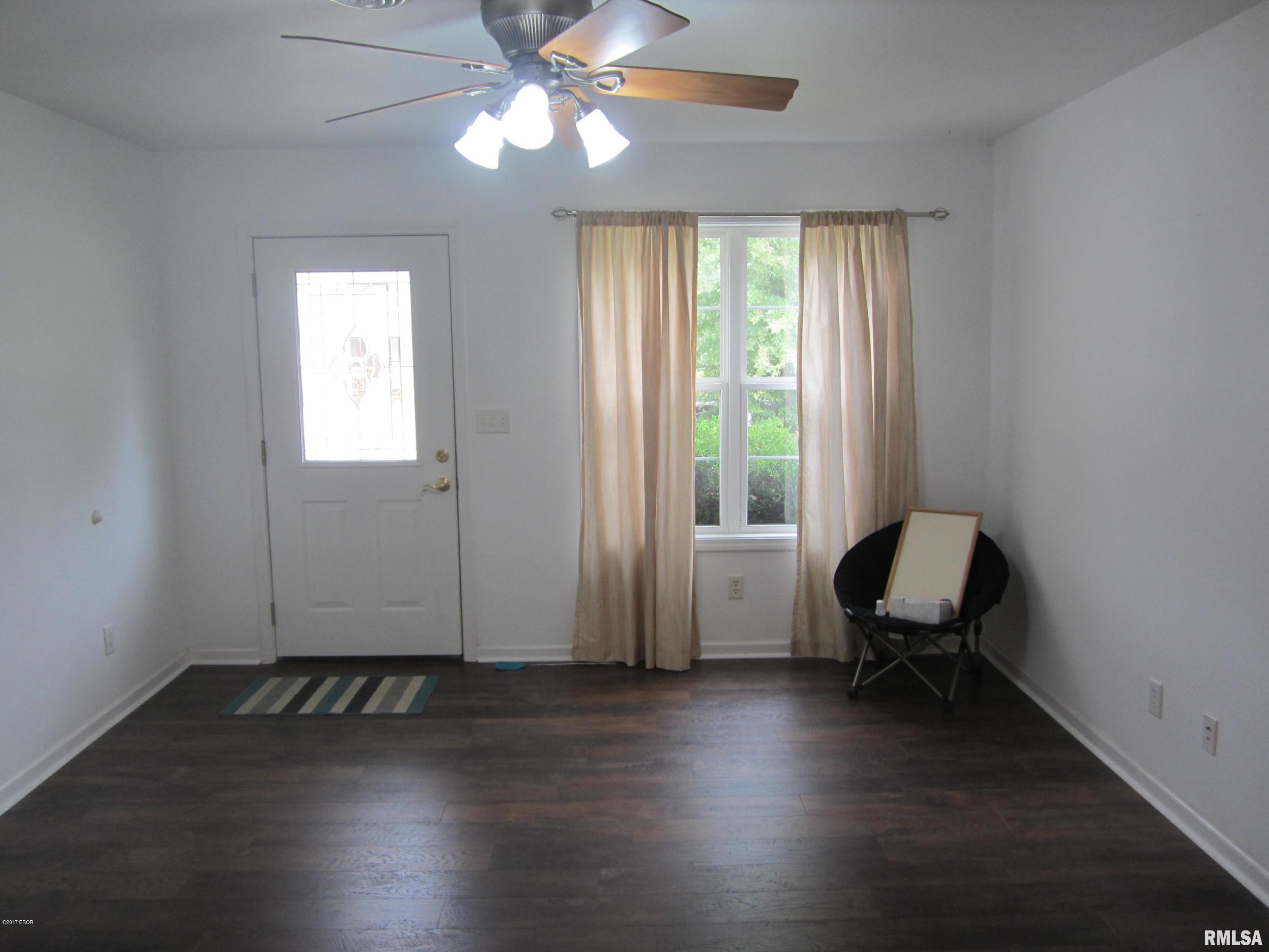 605 West Rigdon Street Carbondale, IL 62901 - Photo 4 of 32 Gallery Image 4