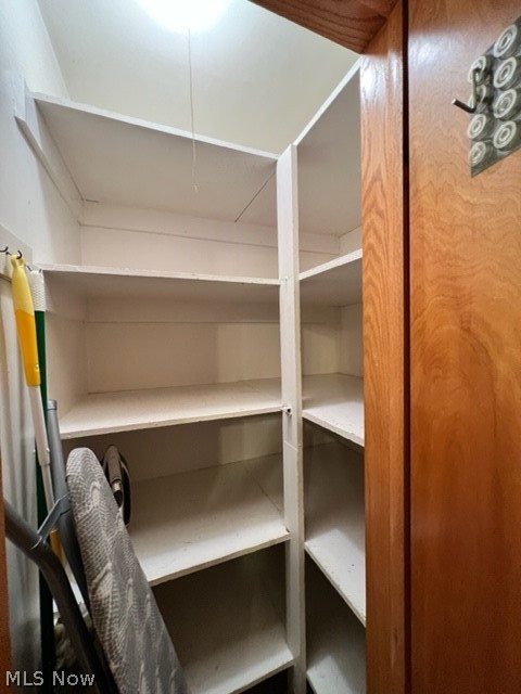 2510 Swartz Road Hartville, OH 44632 - Photo 10 of 28 Gallery Image 10