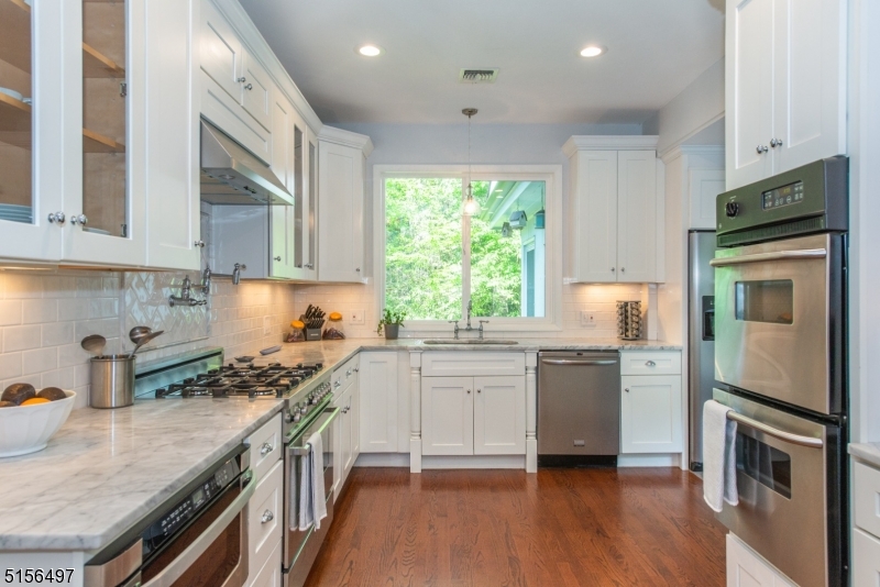 32 Parsonage Hill Road Short Hills, NJ 07078 - Photo 15 of 47