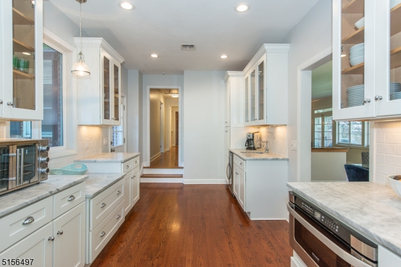 32 Parsonage Hill Road Short Hills, NJ 07078 - Photo 17 of 47