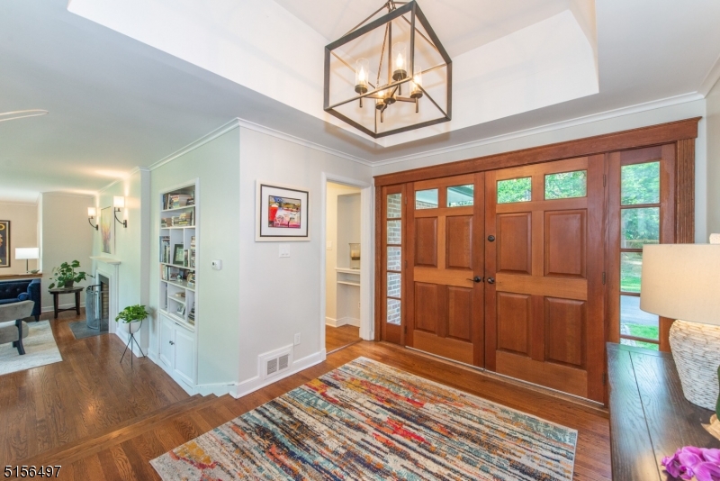 32 Parsonage Hill Road Short Hills, NJ 07078 - Photo 3 of 47