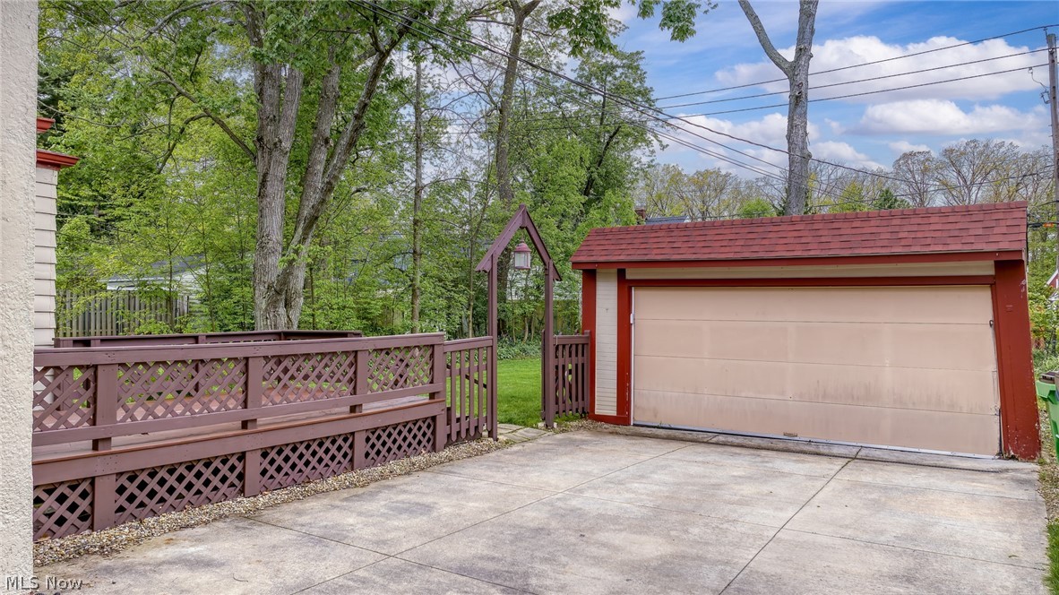 1620 Oakmount Road South Euclid, OH 44121 - Photo 47 of 48