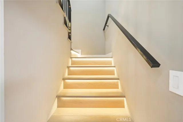 $5,200 | 5428 Calhoun Avenue, Sherman Oaks, CA 91401