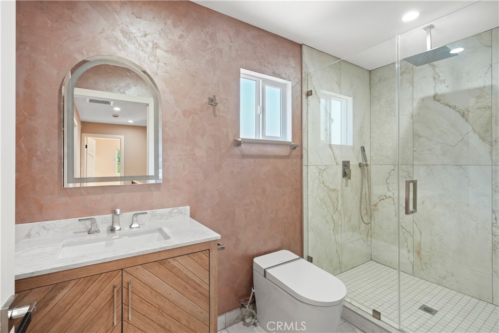 5428 Calhoun Avenue Sherman Oaks, CA 91401 - Photo 10 of 16