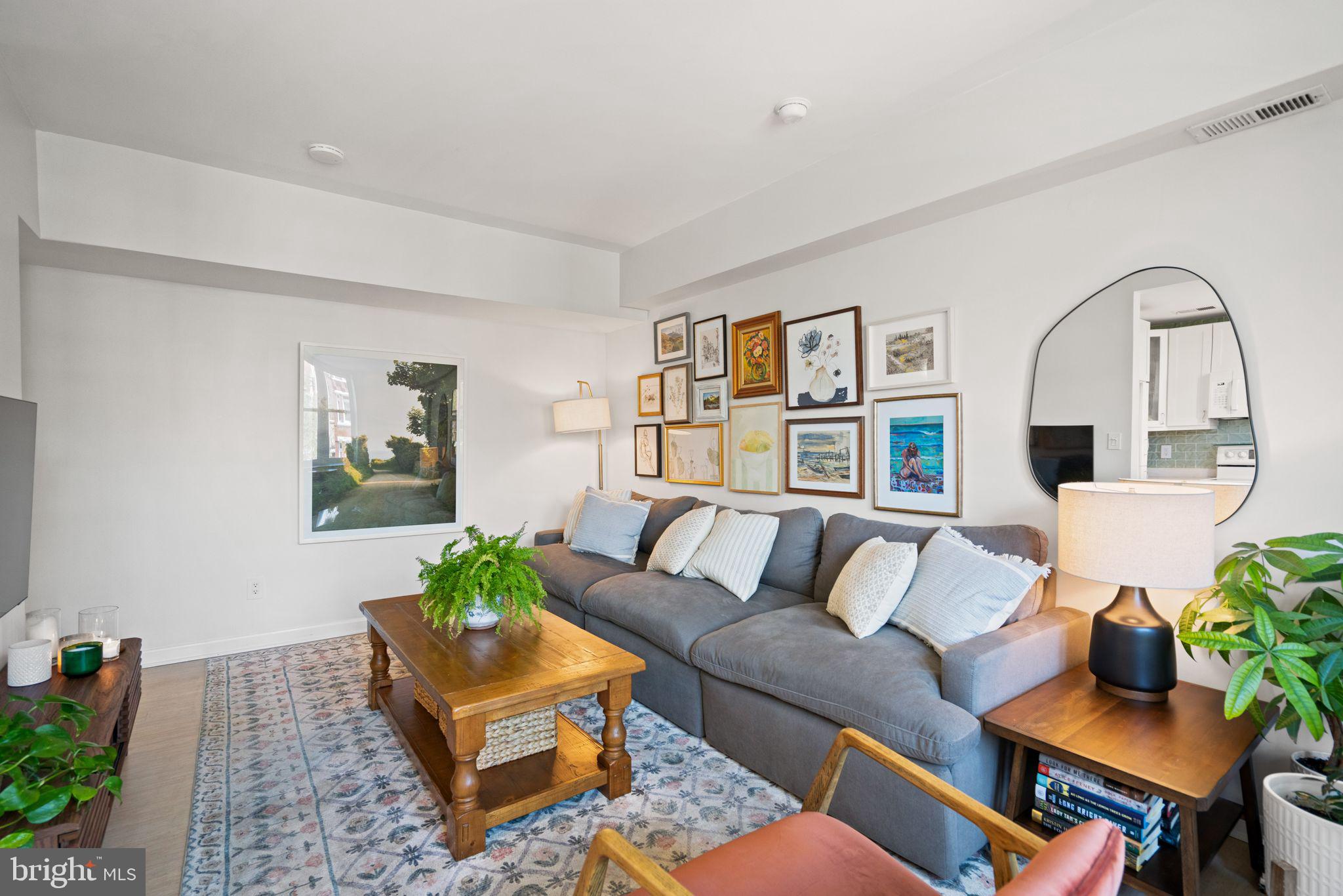 1920 S Street Northwest, Unit 305 Washington, DC 20009 - Photo 5 of 29