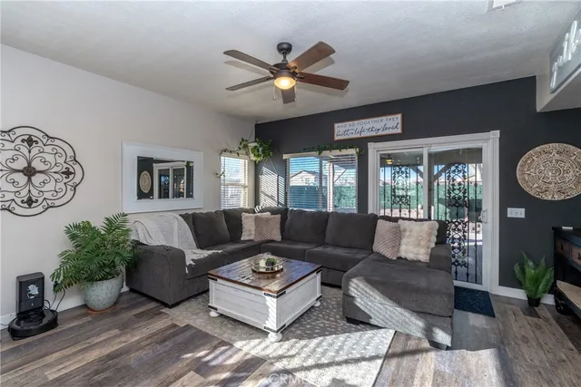 $389,900 | 14268 Caballo Court, Victorville, CA 92394