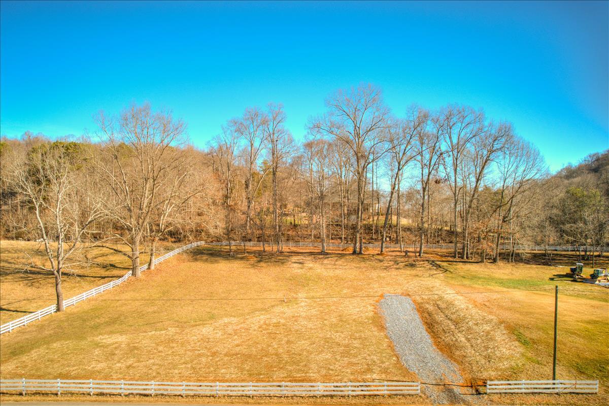 375 Sells Road, Unit 6 Bluff City, TN 37618 - Photo 3 of 14 SellsRd-25