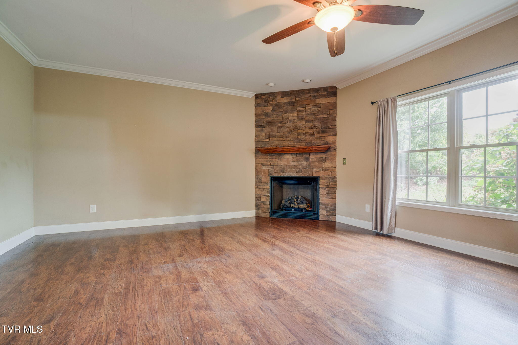 146 Bob Walker Road Jonesborough, TN 37659 - Photo 6 of 35 006 (2)