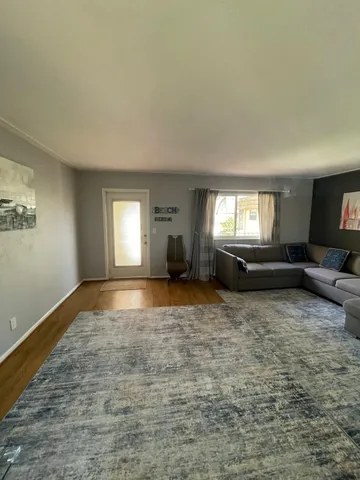 $1,250 | 230 Saxony Lane, Delray Beach, FL 33446