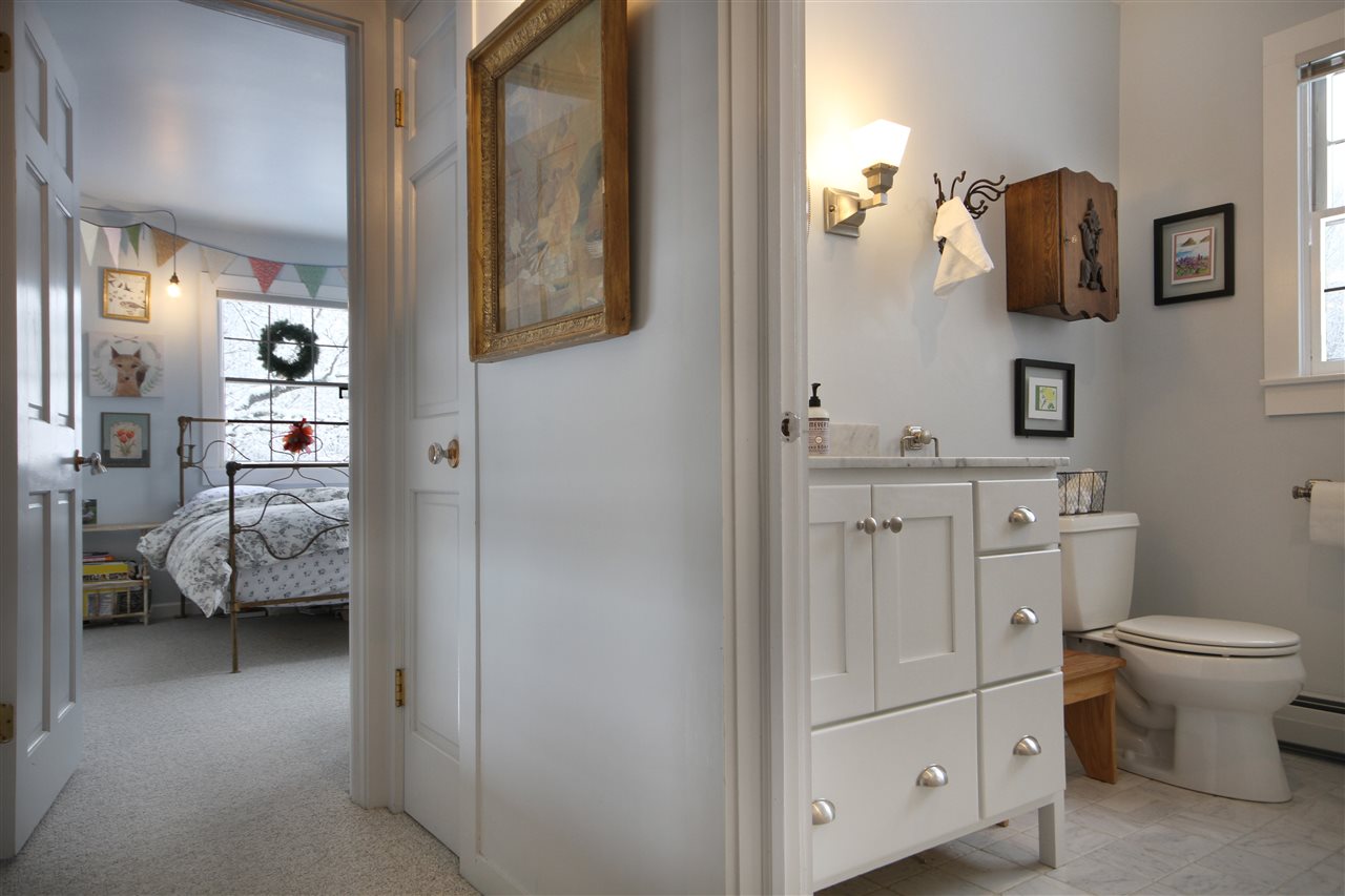 156 Middle Road Salisbury, VT 05769 - Photo 22 of 33