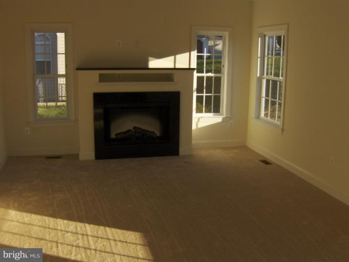 8631 Windmill Road Randallstown, MD 21133 - Photo 15 of 15 Family Room