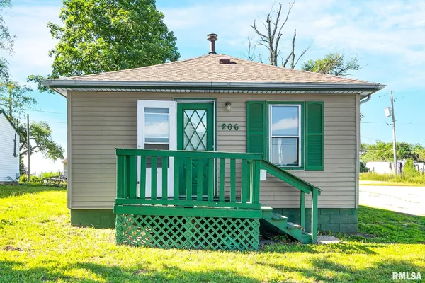 $49,900 | 206 Cooper Street, Pekin, IL 61554