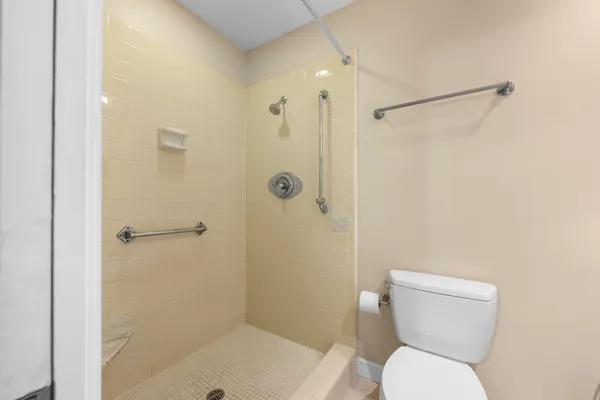 $1,700 | 1900 South Kanner Highway, Unit 4204, Stuart, FL 34994