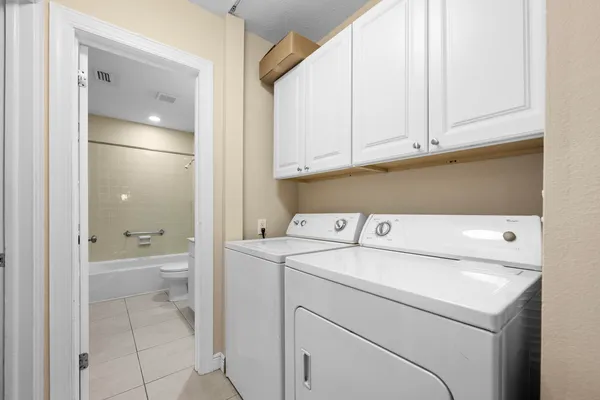 $1,700 | 1900 South Kanner Highway, Unit 4204, Stuart, FL 34994