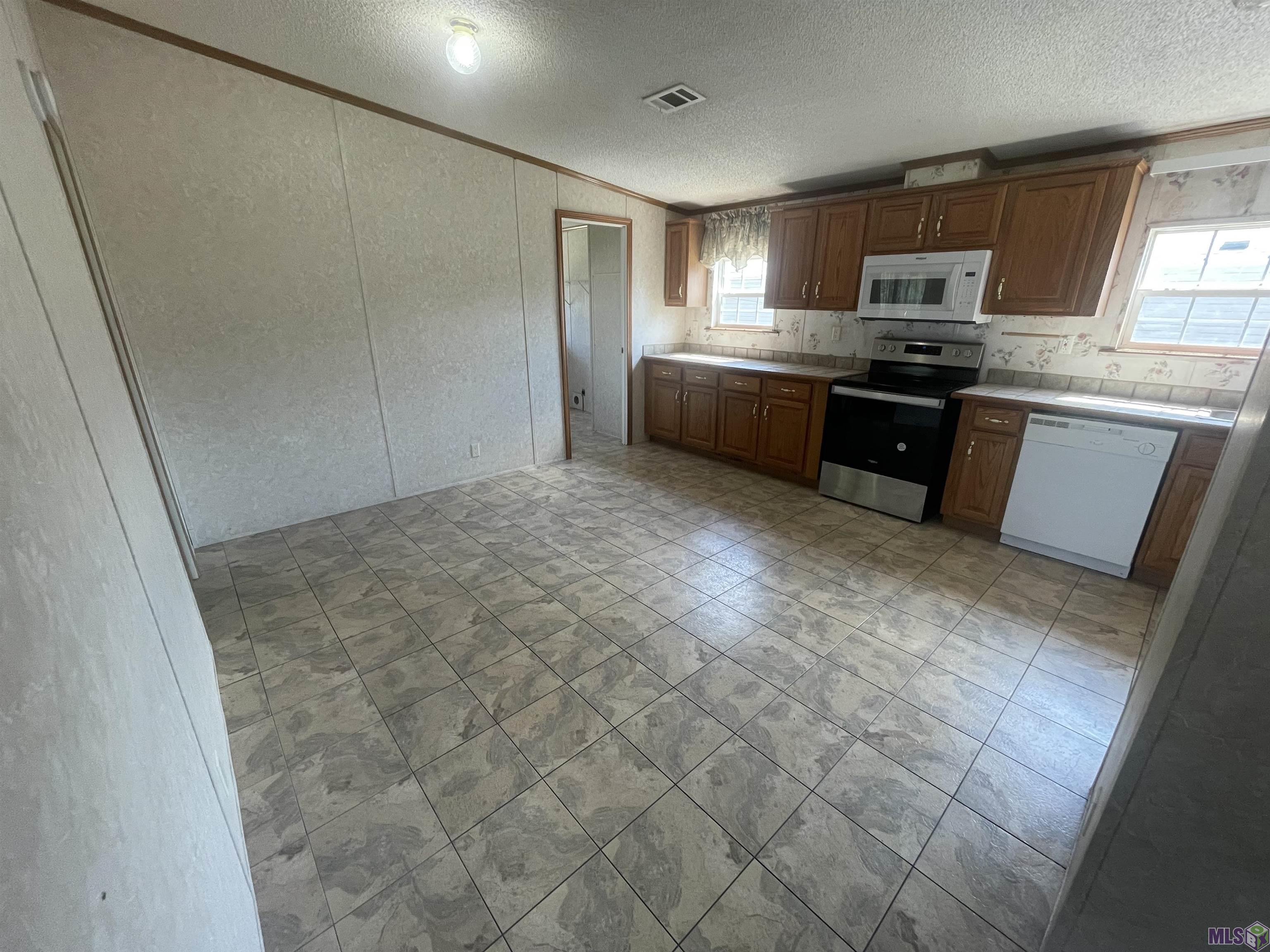 41025 Cannon Road Gonzales, LA 70737 - Photo 5 of 18 Gallery Image 5