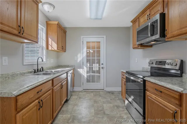 $259,999 | 130 Sanford Court, Raeford, NC 28376