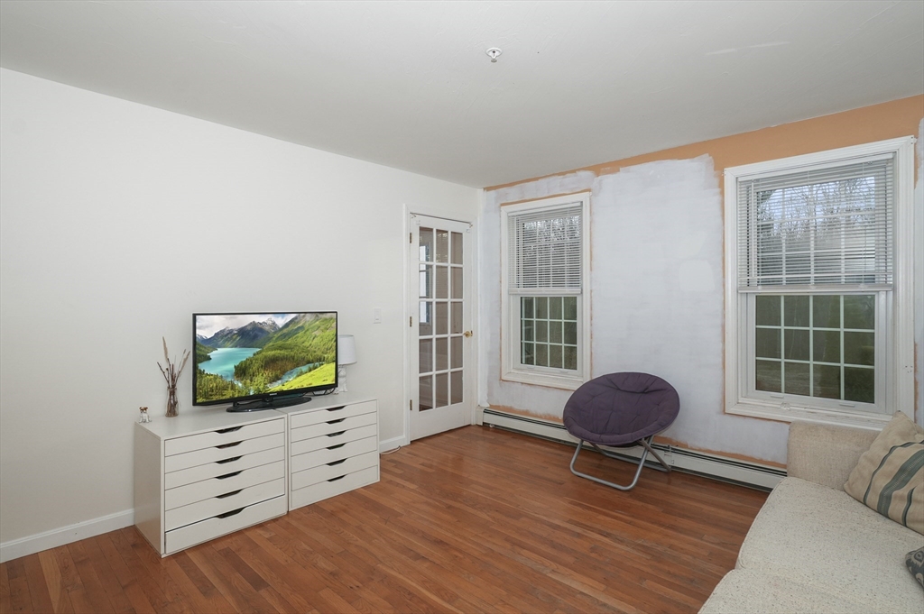 24 North End Road Townsend, MA 01469 - Photo 16 of 35 a workspace with furniture and a window