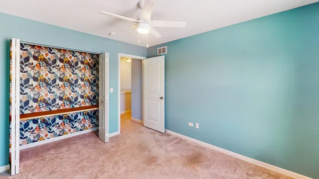 $329,900 | 204 Dorset Avenue, Oswego, IL 60543