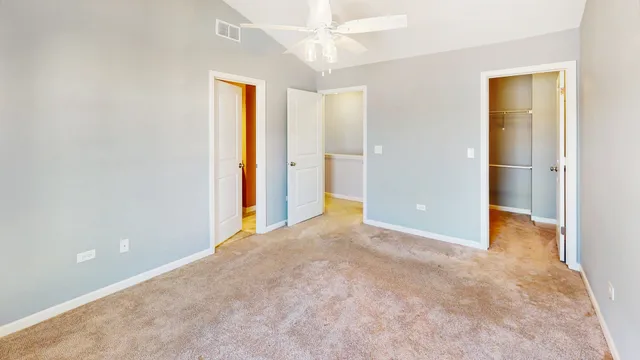 $329,900 | 204 Dorset Avenue, Oswego, IL 60543