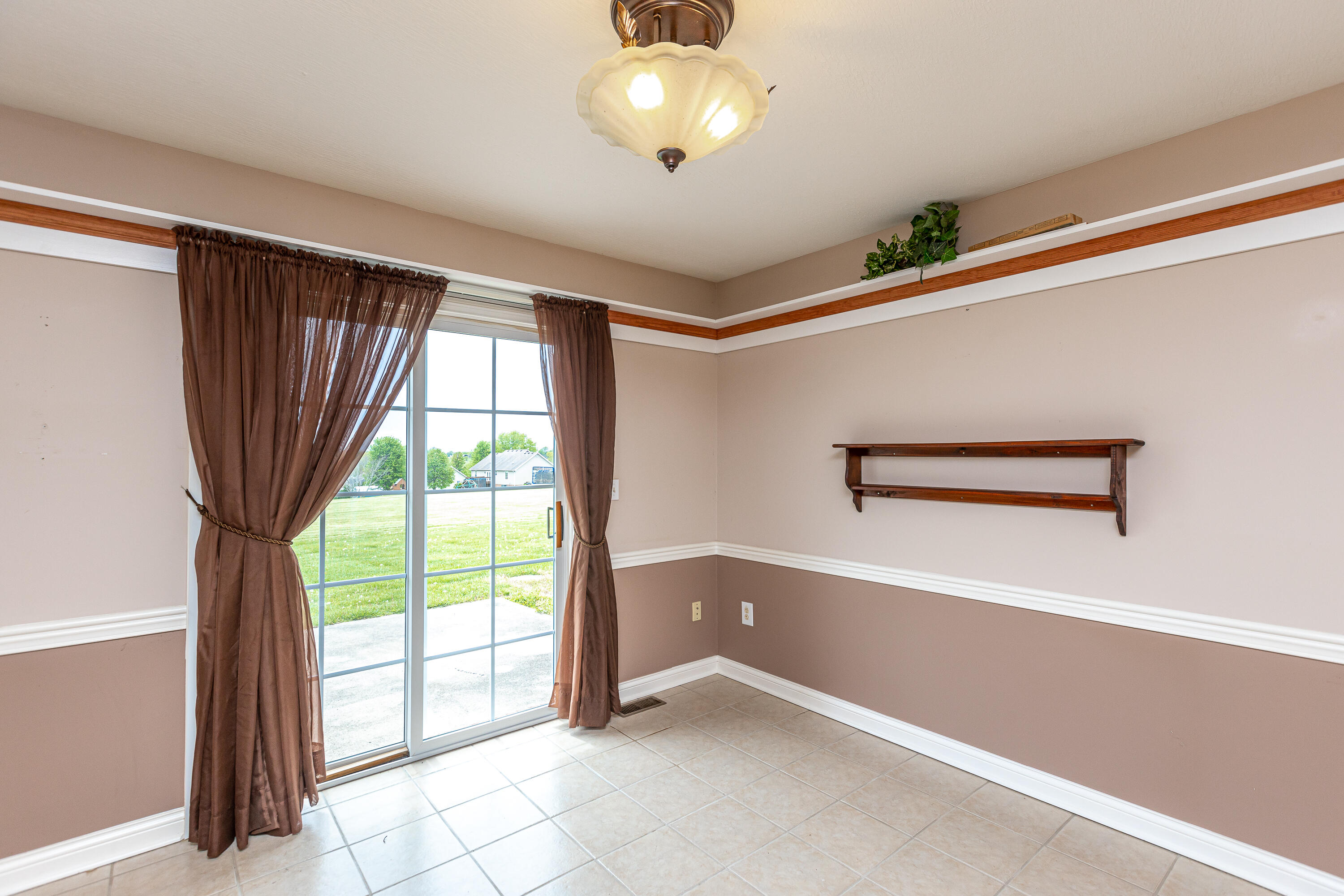 218 Ash Road Hustonville, KY 40437 - Photo 12 of 31 1-8