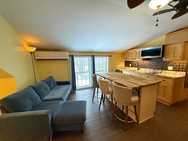 $1,500 | 90 McGettigan Road, Milford, NH 03055