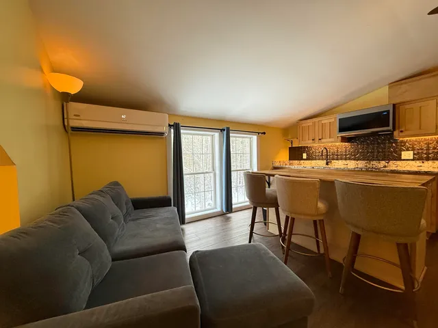 $1,500 | 90 McGettigan Road, Milford, NH 03055