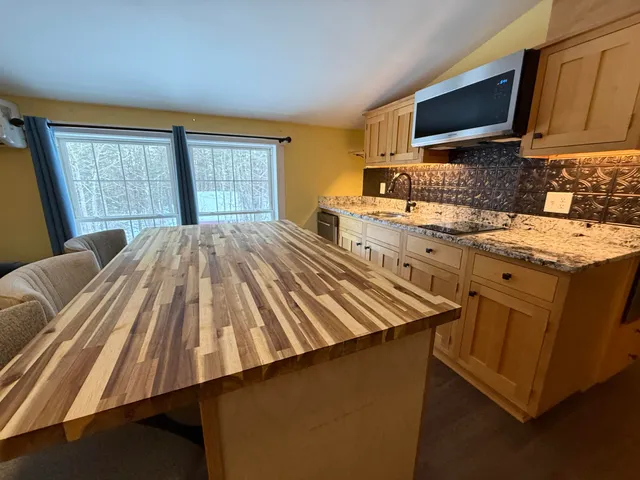 $1,500 | 90 McGettigan Road, Milford, NH 03055