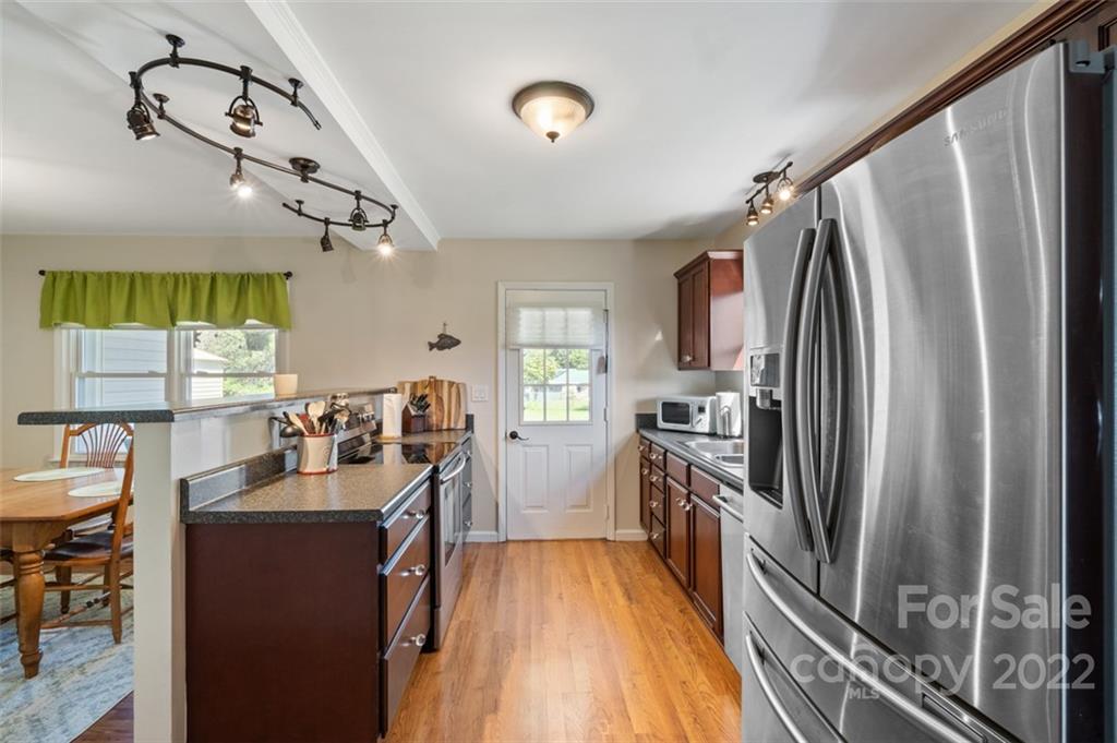 1415 Little Road Newton, NC 28658 - Photo 3 of 34 Gallery Image 3