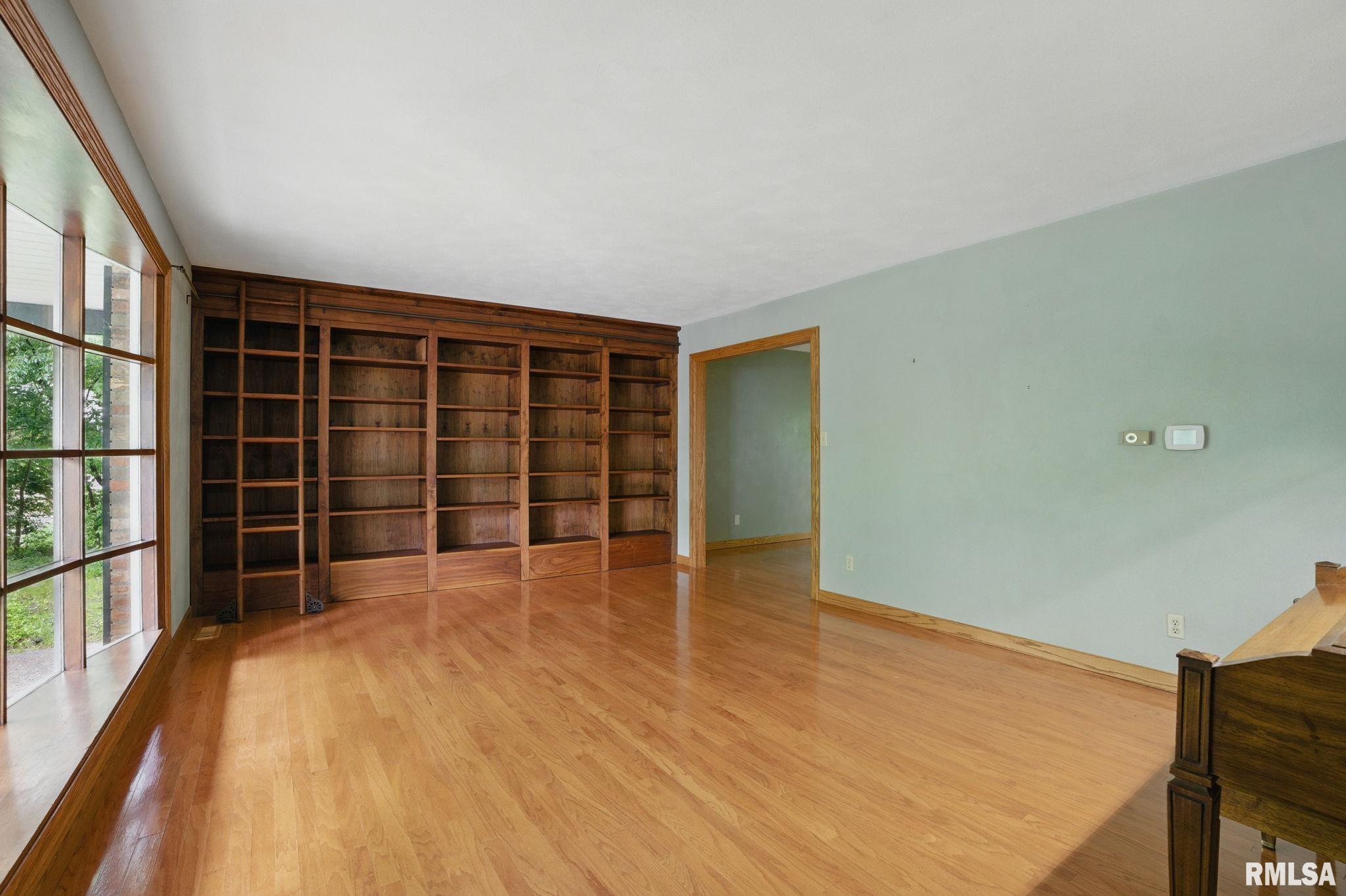 84 Waldheim Road Morton, IL 61550 - Photo 7 of 64 Gallery Image 7