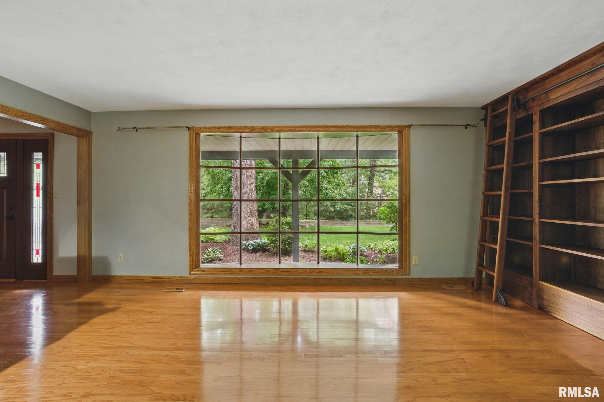 84 Waldheim Road Morton, IL 61550 - Photo 8 of 64 Gallery Image 8