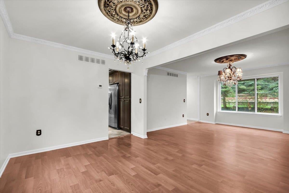 7295 West Maple Road West Bloomfield, MI 48322 - Photo 7 of 40 Gallery Image 7